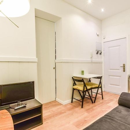 شقة مدريد  في Apartamento Acogedor En El Barrio De Las Letras المظهر الخارجي الصورة